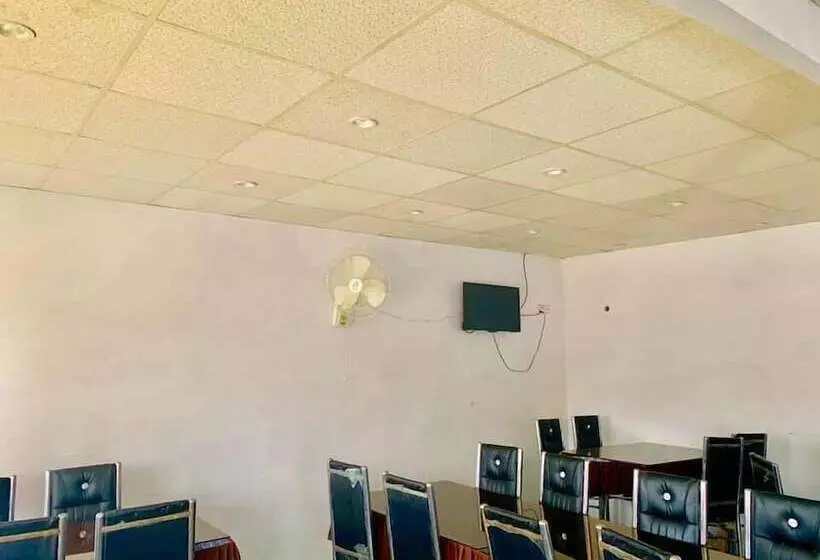 هتل Hunza Huts Duikar Altit