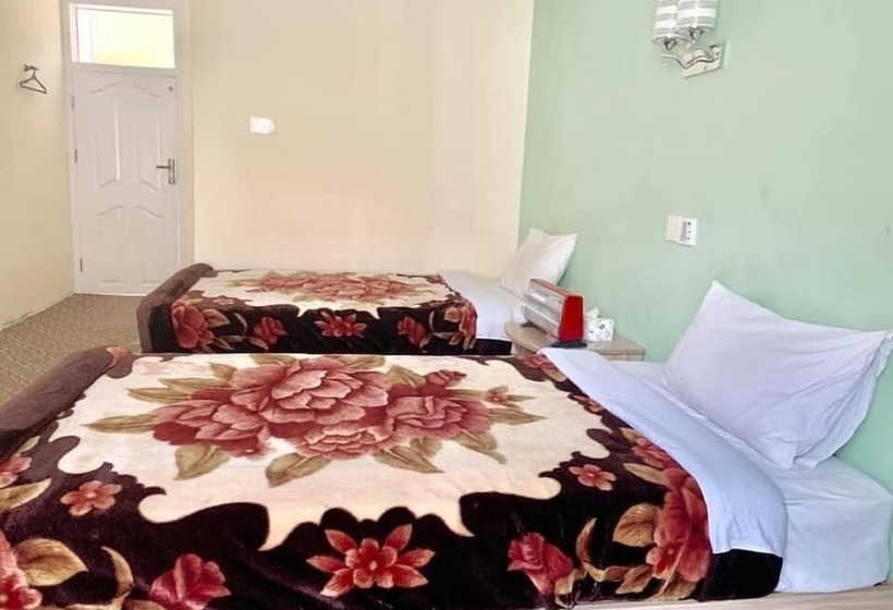 هتل Hunza Huts Duikar Altit