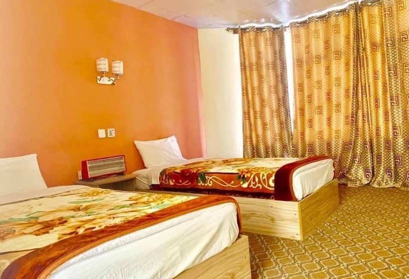 هتل Hunza Huts Duikar Altit