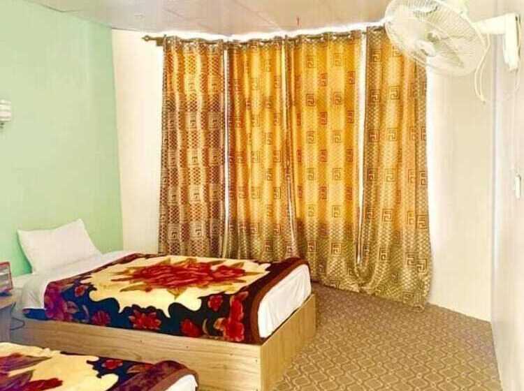 هتل Hunza Huts Duikar Altit