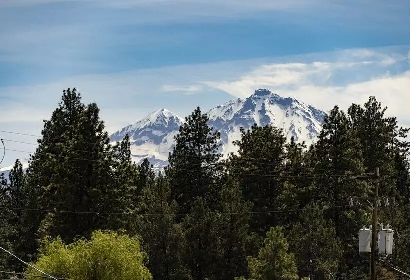 Hotelli Ski Inn Taphouse