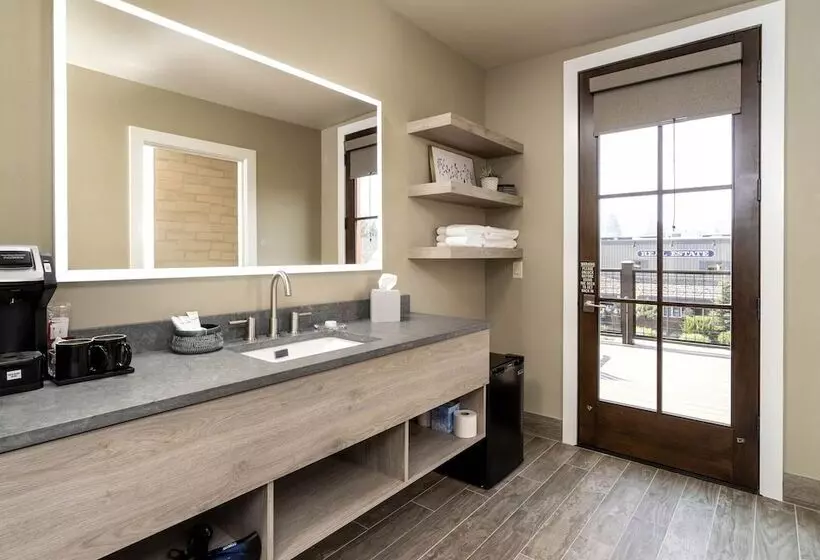 Hotelli Ski Inn Taphouse