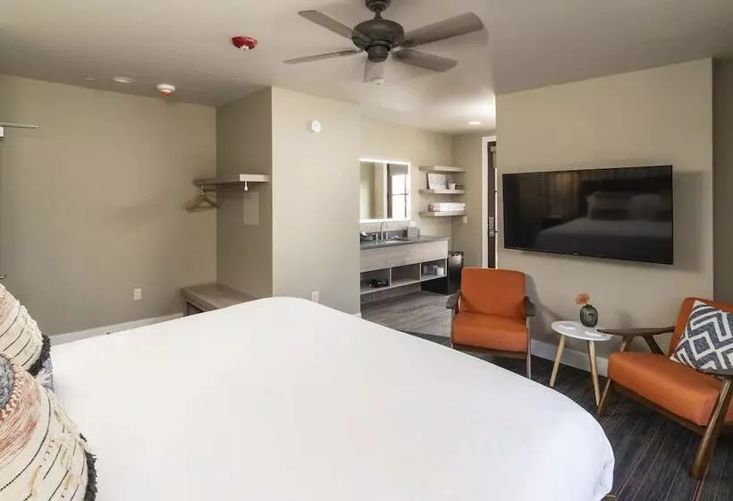 Hotelli Ski Inn Taphouse