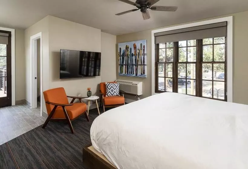 Hotelli Ski Inn Taphouse