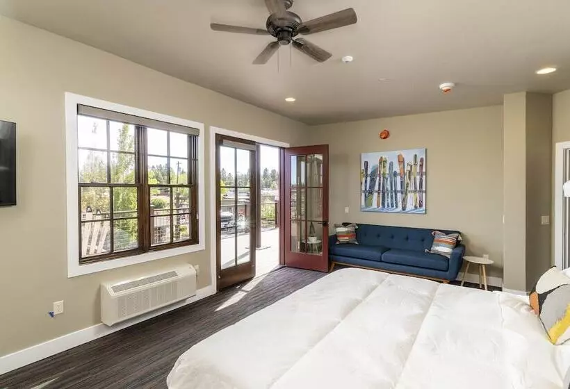 Hotelli Ski Inn Taphouse