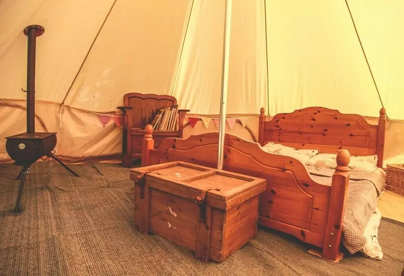 Luxury Secluded Camping In The Brecon Beacons