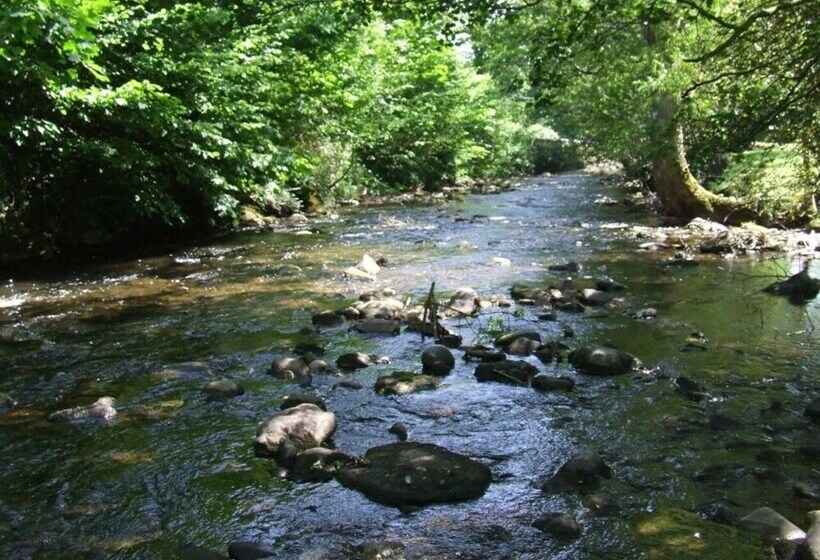 Luxury Secluded Camping In The Brecon Beacons