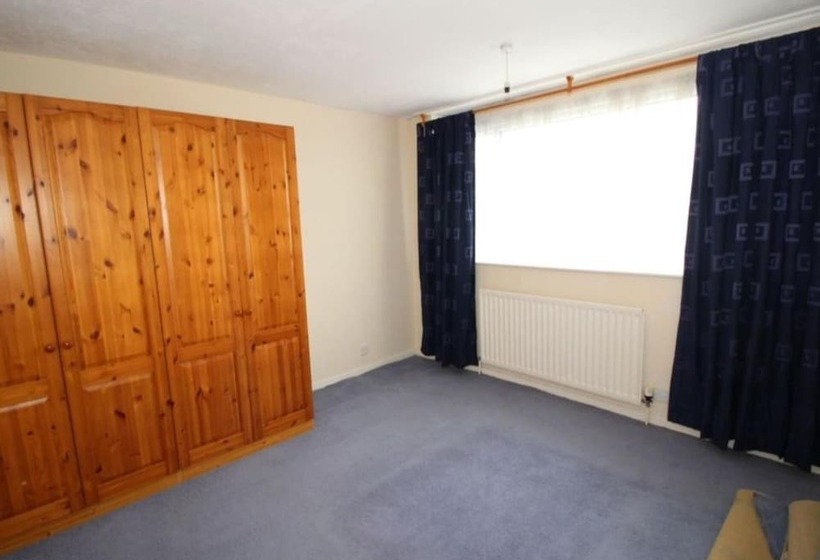 레지던스 Inviting 5 Bed House In Stockport Bramhall