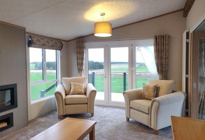 Rivendale 8 & Hot Tub 2 Bed