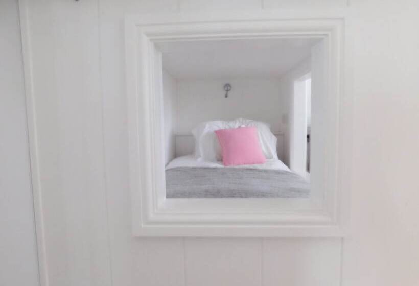 Spacious 2 Bed Lodge In Bury Saint Edmunds