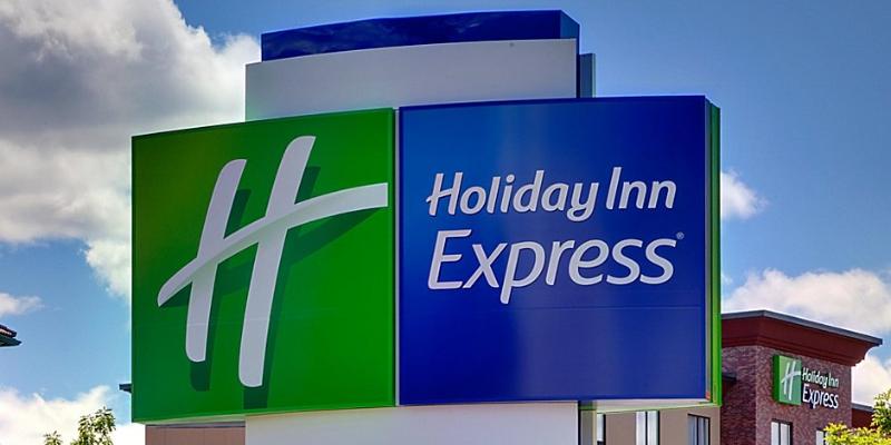فندق Holiday Inn Express Cambridge West   Cambourne, An Ihg