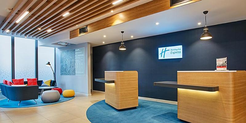 فندق Holiday Inn Express Cambridge West   Cambourne, An Ihg