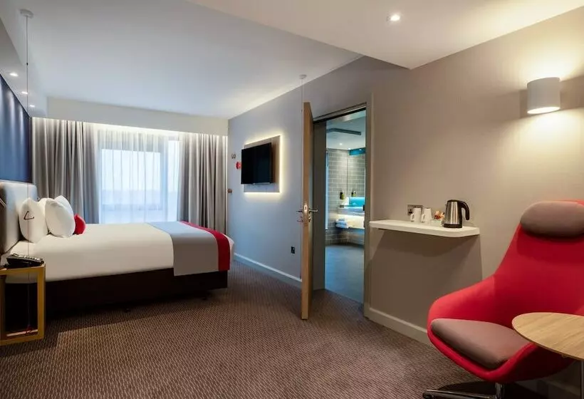 Hotelli Holiday Inn Express Cambridge West   Cambourne, An Ihg