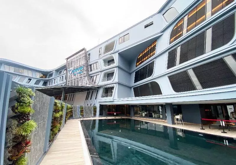 Hotelli The Oceanic Sportel Phuket   Sha Extra Plus