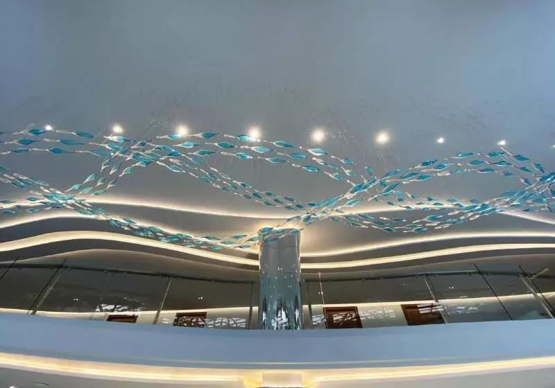 Hotelli The Oceanic Sportel Phuket   Sha Extra Plus