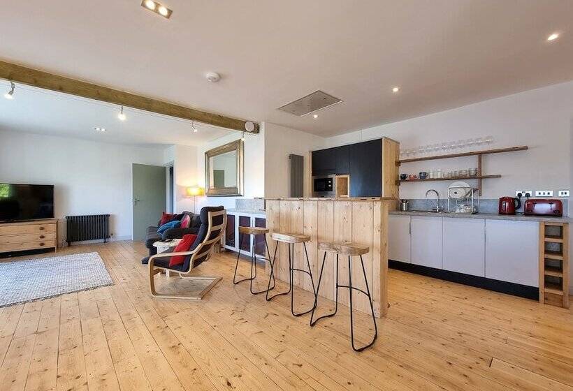 Cosy House In Eigionfa