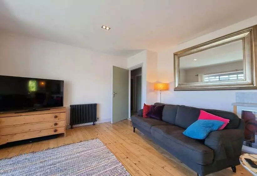 Cosy House In Eigionfa