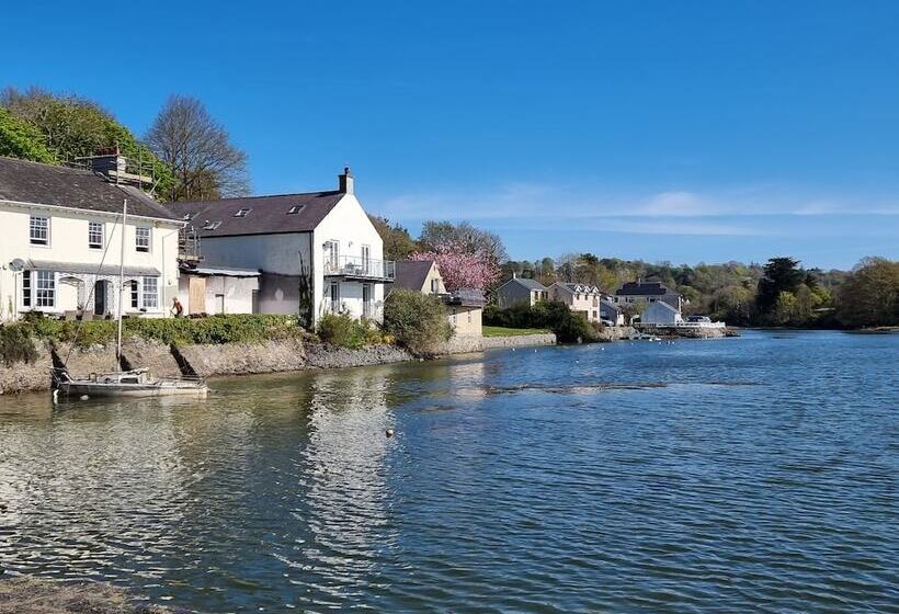 Cosy House In Eigionfa