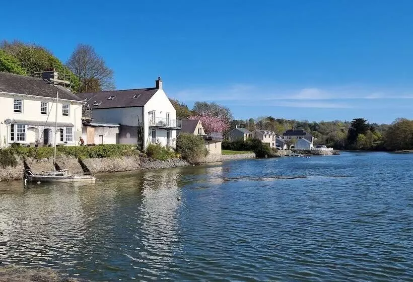 Cosy House In Eigionfa