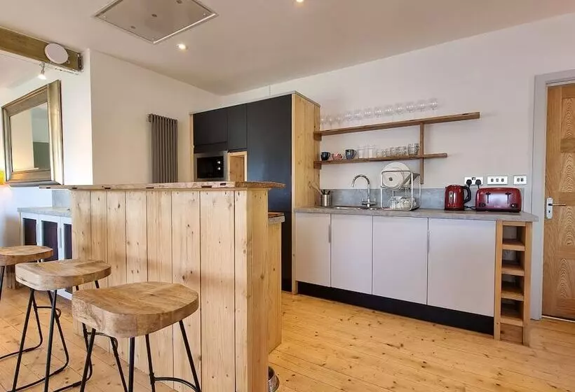 Cosy House In Eigionfa