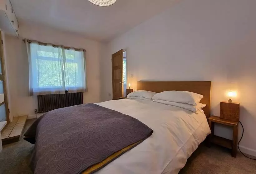 Cosy House In Eigionfa