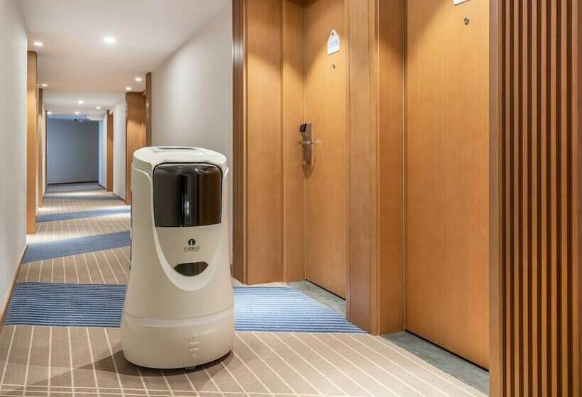 Hotel Holiday Inn Express Qingdao City Center, An Ihg