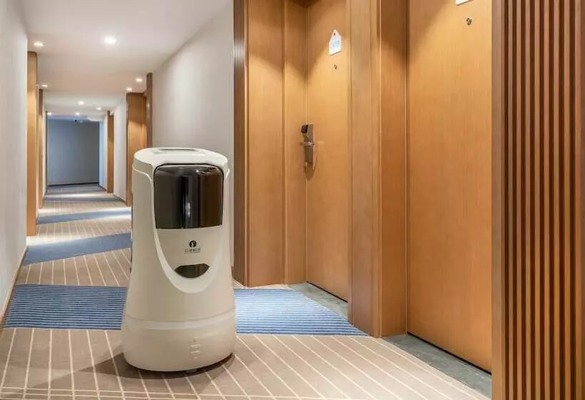 ホテル Holiday Inn Express Qingdao City Center, An Ihg