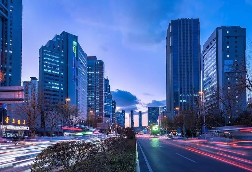 ホテル Holiday Inn Express Qingdao City Center, An Ihg