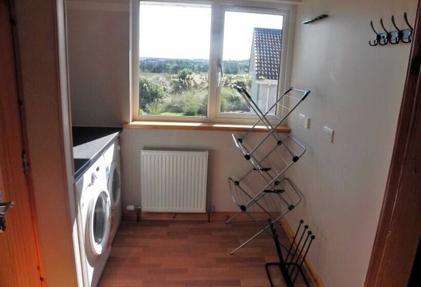 Inviting 2 Bed House In Isle Of Lewis