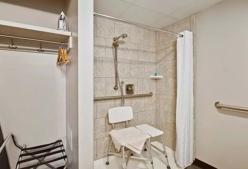 Majatalo Top Floor Handicap Accessible Bay View