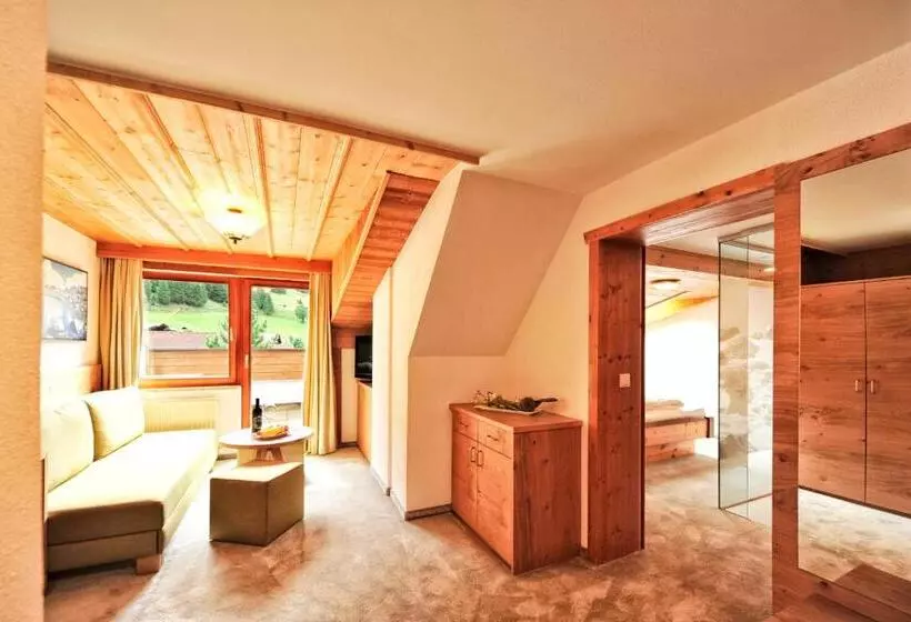 호텔 Alpenhof Pitztal