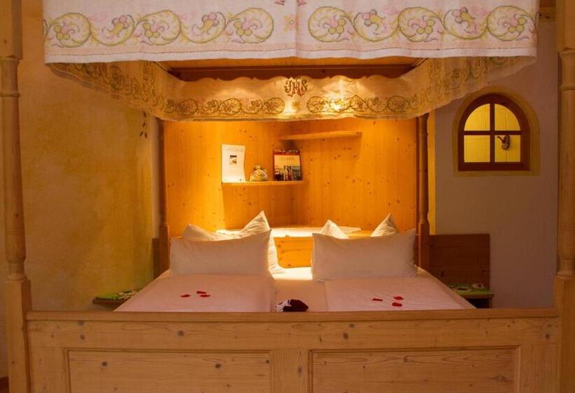 فندق Der Grubacher