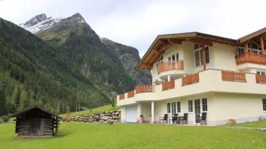 هتل Ferienwohnung Alpenhof