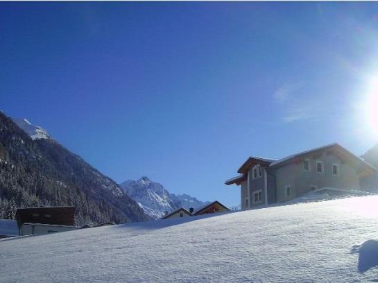 Otel Ferienwohnung Höllrigl