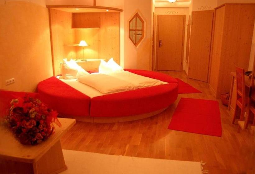 فندق Der Grubacher