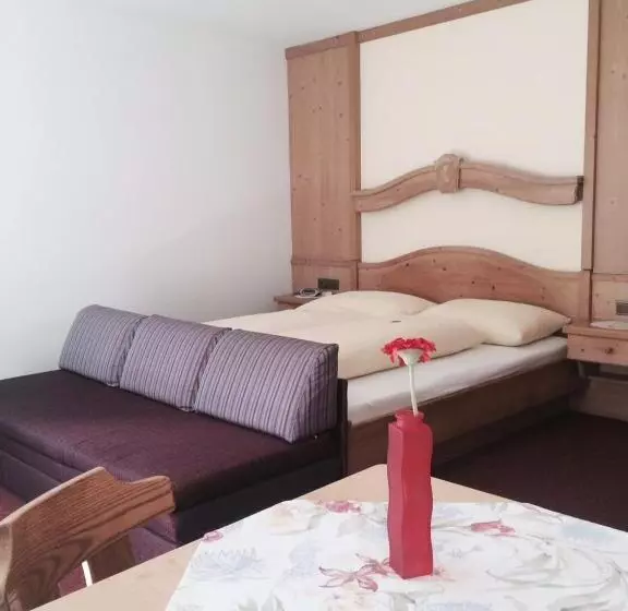 هتل Haus Alpengruss