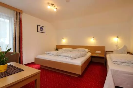 تختخواب و صبحانه Haus Hubertus