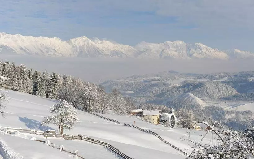 Отель Hoarachhof