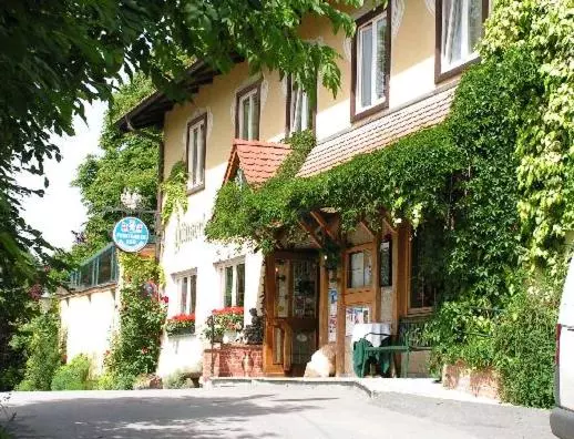 فندق Restaurant Häuserl Im Wald Graz