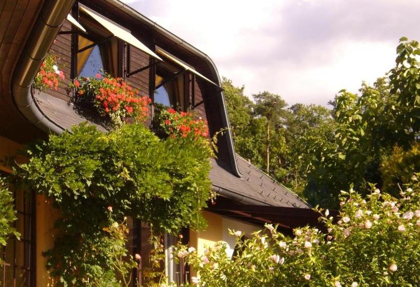 בית מלון כפרי Restaurant   Häuserl Im Wald Graz