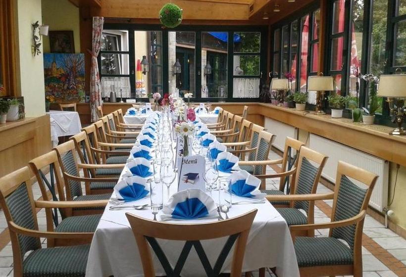 בית מלון כפרי Restaurant   Häuserl Im Wald Graz
