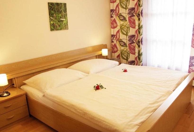 호텔 Landhof Kreuzsalgut