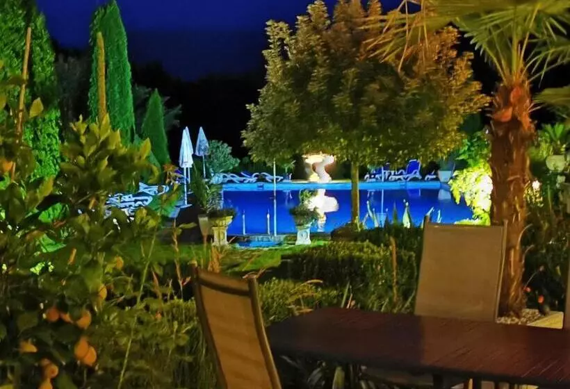 Отель Lenzenhof