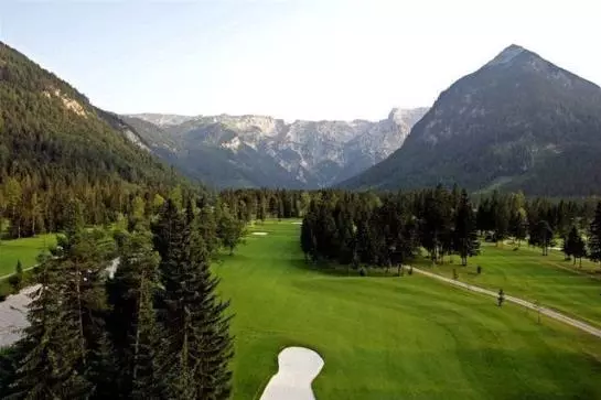 هتل Montana
