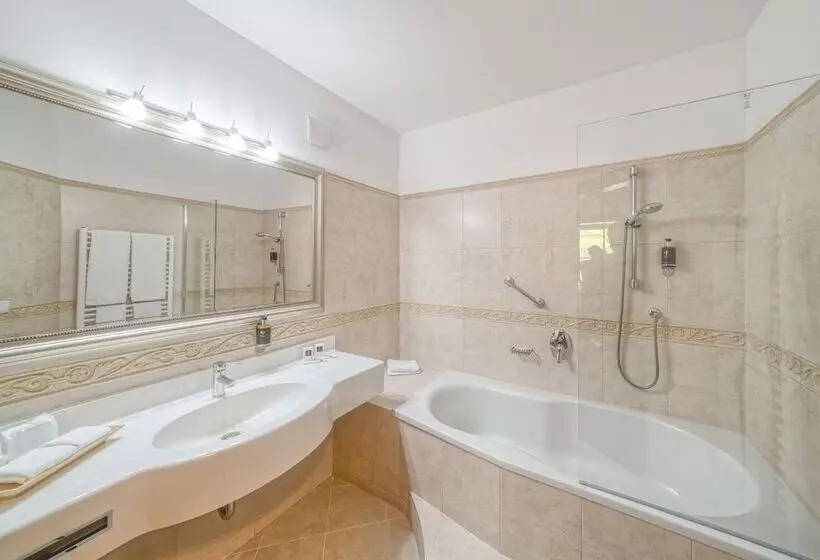 Hotel Romantikschlössl Loipersdorf Adults Only