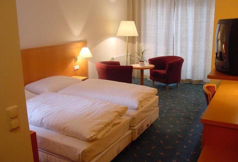 בית מלון כפרי Wirt Im Feld