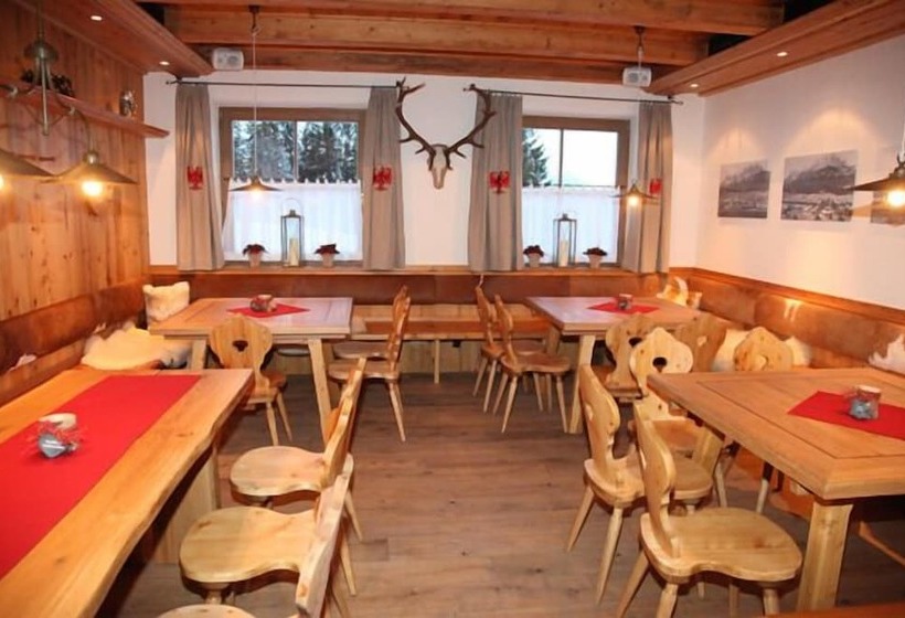 פנסיון Berghotel Pointenhof