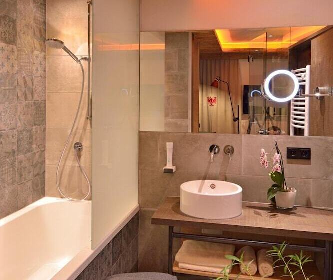 פנסיון Berghotel Pointenhof