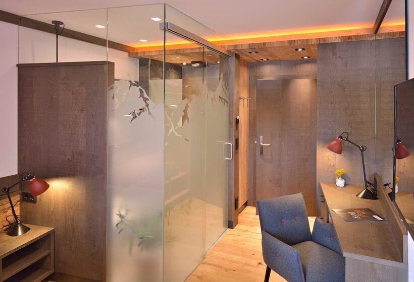 פנסיון Berghotel Pointenhof