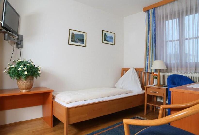 ペンション Gasthof Engelhof